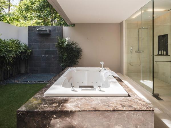 Avani Plus Khao Lak Resort : photo 6 de la chambre villa royale 2 chambres avec piscine - côté plage