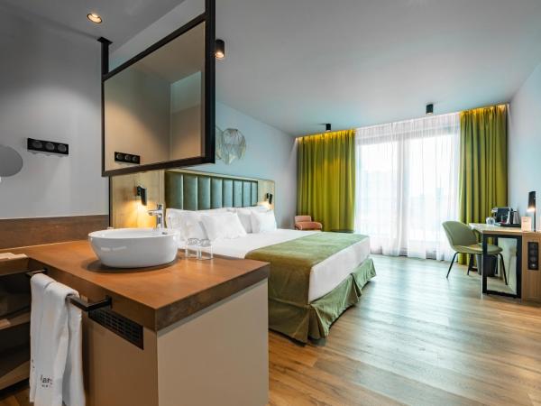 Barceló Budapest : photo 9 de la chambre chambre lit king-size deluxe avec vue