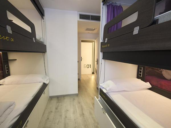 Free Hostels Barcelona : photo 10 de la chambre lit dans dortoir pour femmes de 4 lits