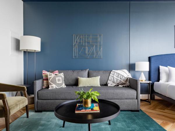 Mint House Dallas - Downtown : photo 4 de la chambre studio avec canapé-lit