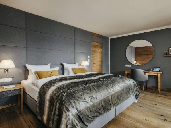 Grand Tirolia Kitzbühel - Member of Hommage Luxury Hotels Collection : photo 1 de la chambre suite 1 chambre lit king-size - vue sur alpes