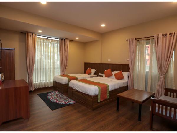 Kuna Resort : photo 2 de la chambre chambre triple - vue sur la piscine