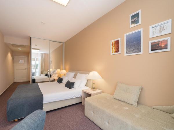 Hotel Zlatna Vala : photo 4 de la chambre chambre double - vue sur mer