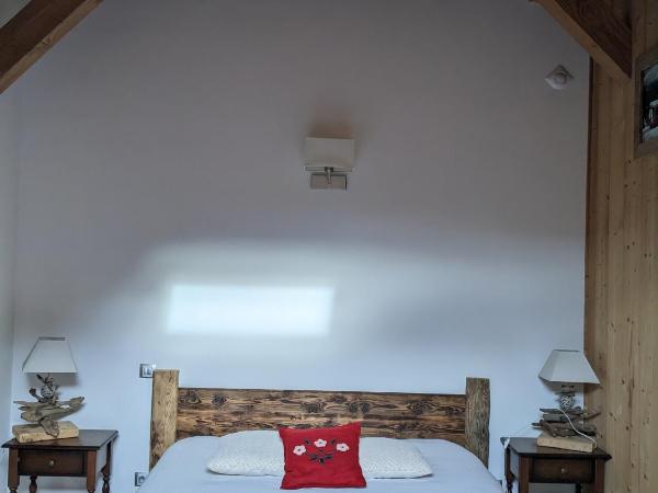 Chantemerle 1741, chambres d'hôtes à la montagne : photo 2 de la chambre chambre triple basique