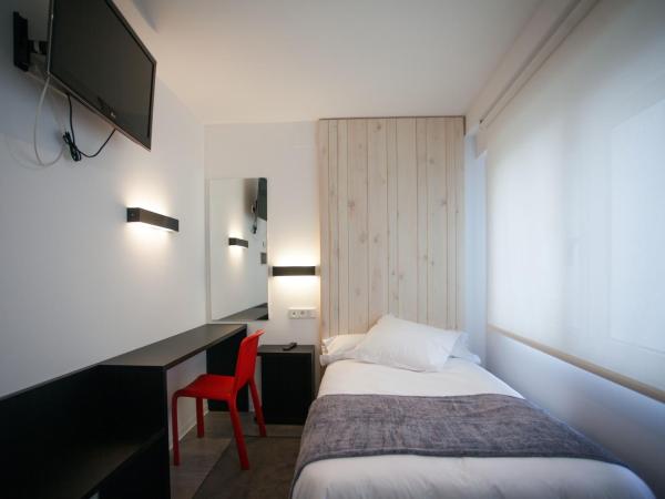 Hotel Lois : photo 2 de la chambre chambre simple