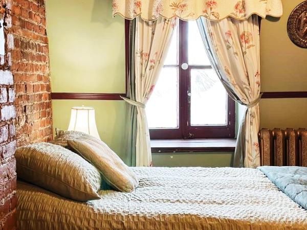 B&B Au Petit Roi : photo 3 de la chambre chambre lit queen-size avec salle de bains commune