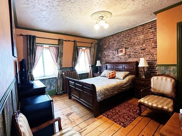 B&B Au Petit Roi : photo 2 de la chambre suite junior – vue sur montagne