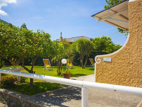 Hotel Parco Delle Agavi : photo 2 de la chambre chambre double ou lits jumeaux - vue sur jardin