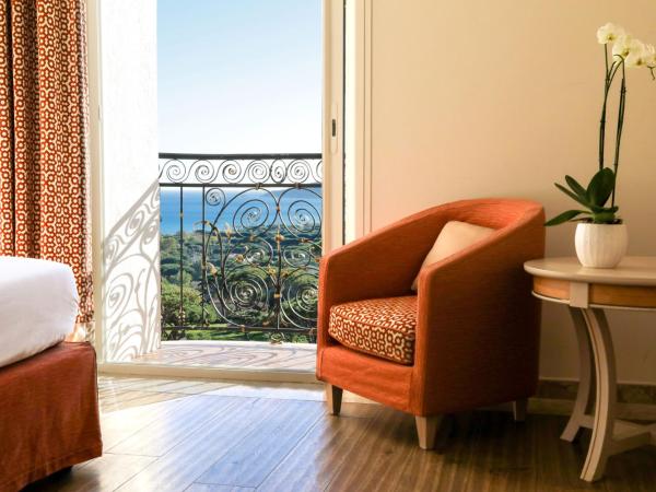 Airelles Château de la Messardière : photo 3 de la chambre chambre supérieure lit queen-size