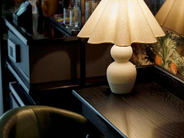 202 Elizabeth : photo 5 de la chambre hébergement the surry