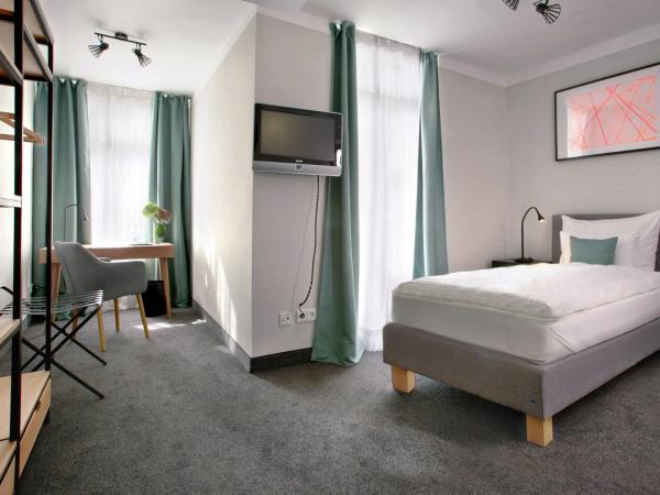 Hotel Rotkreuzplatz : photo 2 de la chambre chambre simple