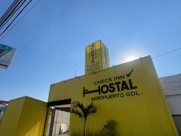 CHECK INN HOSTAL AEROPUERTO GDL : photo 3 de la chambre chambre lits jumeaux Économique