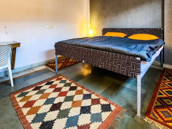 JHouse near Bhikaji : photo 1 de la chambre chambre double deluxe