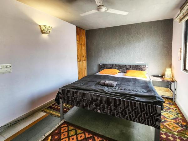 JHouse near Bhikaji : photo 3 de la chambre chambre double deluxe