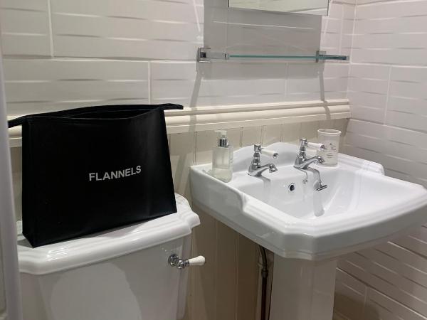 Albany house : photo 3 de la chambre chambre double deluxe avec douche