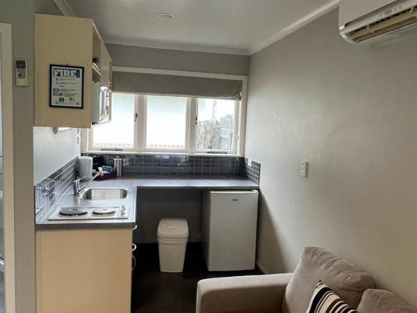 Quality Inn Acapulco Taupo : photo 4 de la chambre studio jardin