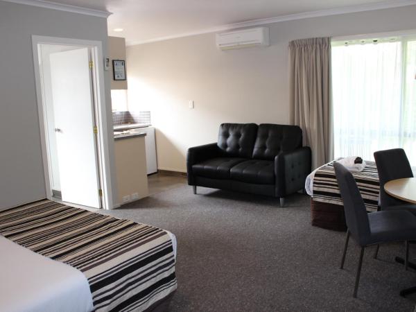 Quality Inn Acapulco Taupo : photo 8 de la chambre studio jardin