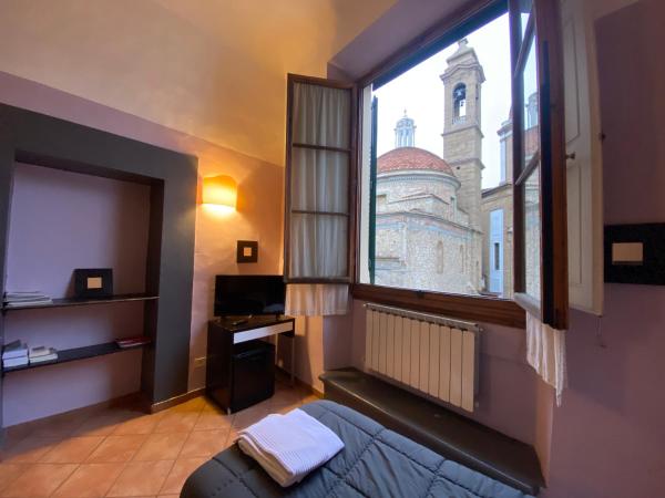 Emerald Palace : photo 2 de la chambre chambre triple avec vue