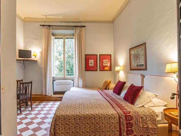 Residenza Johanna I : photo 2 de la chambre chambre double ou lits jumeaux avec lit d'appoint