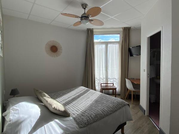 Grand Hôtel De La Poste : photo 3 de la chambre chambre double supérieure