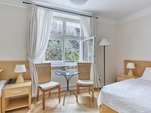 Hotel Palatin : photo 2 de la chambre chambre lits jumeaux Économique