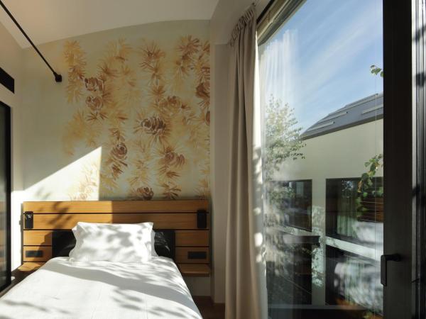 VERSOVERDE HOTEL Alzaia Naviglio Grande : photo 3 de la chambre chambre lit queen-size