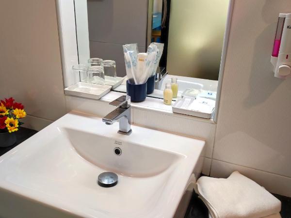 Hotel Montha : photo 5 de la chambre chambre double avec patio