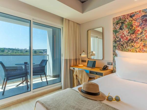 Pestana Douro Riverside : photo 4 de la chambre chambre deluxe double ou lits jumeaux