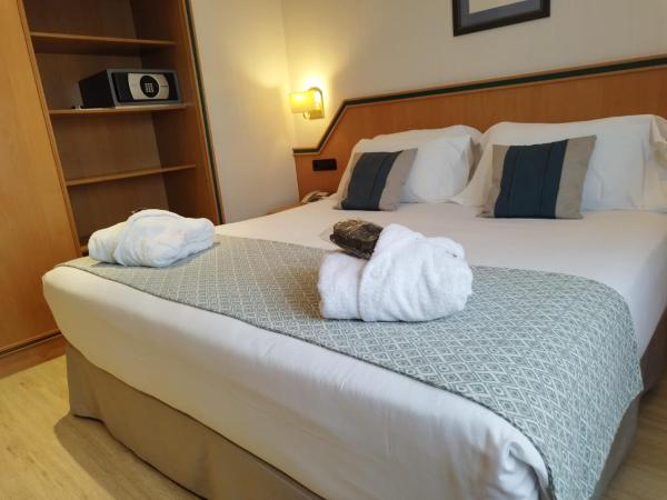 Hotel Praga : photo 6 de la chambre chambre double ou lits jumeaux supérieure