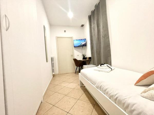 BARI ROOMS Abate Gimma : photo 5 de la chambre chambre simple avec salle de bains commune