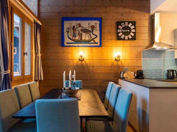 Hôtel et Chalet Au Coin Du Feu Chilly Powder : photo 6 de la chambre appartement 3 chambres avec vue sur la montagne