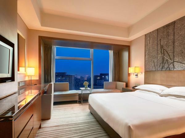DoubleTree by Hilton Beijing : photo 1 de la chambre chambre lit king-size