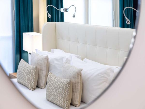 Hotel Camille Paris Tapestry Collection by Hilton : photo 6 de la chambre suite junior