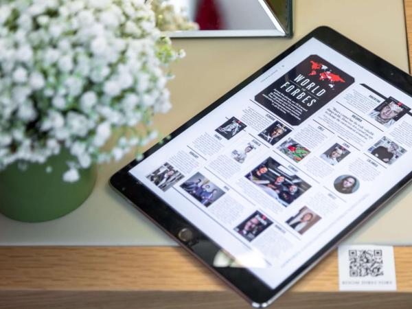 Hotel Camille Paris Tapestry Collection by Hilton : photo 4 de la chambre chambre lit king-size - vue sur ville