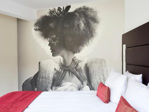 Hotel Indigo - Dusseldorf - Victoriaplatz, an IHG Hotel : photo 6 de la chambre chambre exécutive lit king-size - non-fumeurs