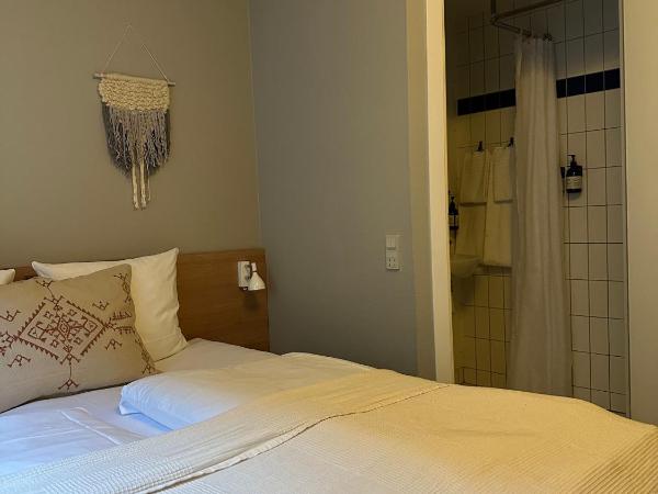 Savoy Hotel : photo 10 de la chambre petite chambre double/simple