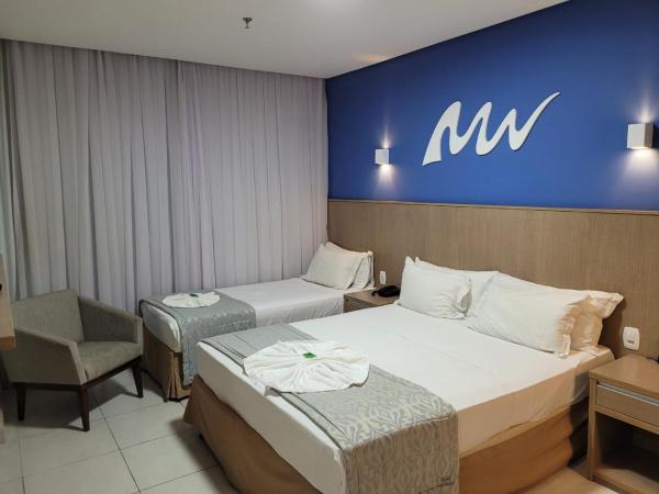 Real Classic Bahia Hotel : photo 3 de la chambre chambre triple - vue sur la piscine