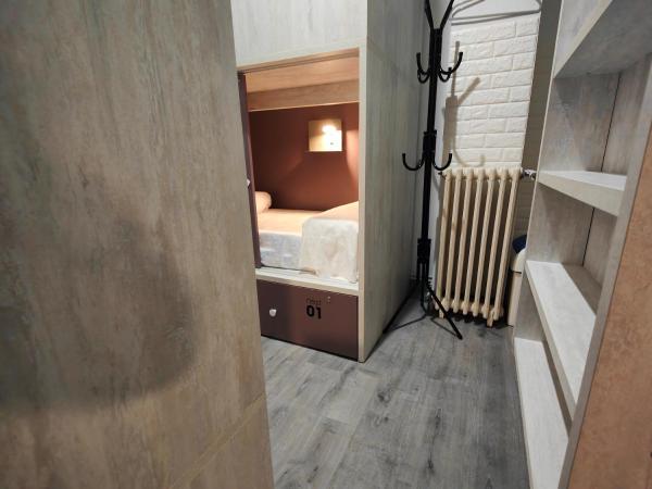 Free Hostels Barcelona : photo 3 de la chambre lit dans dortoir pour femmes de 6 lits