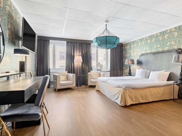 Centric Hotel : photo 2 de la chambre chambre lit king-size familiale