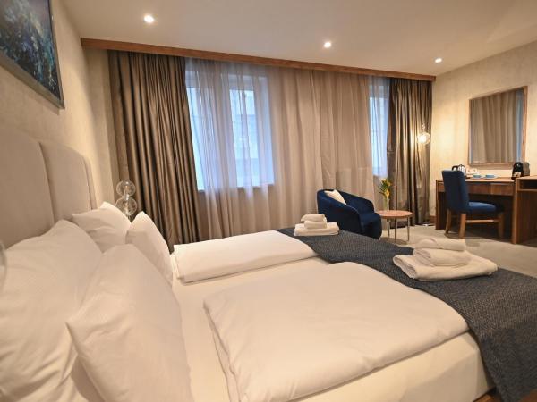 Hotel Foldana : photo 9 de la chambre chambre standard lit queen-size