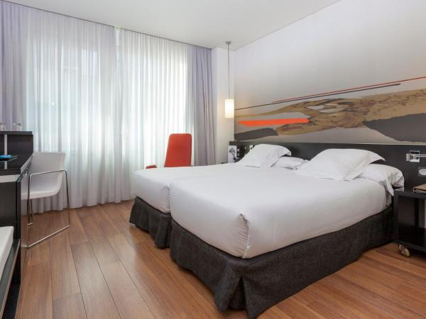 Axor Barajas : photo 10 de la chambre chambre double ou lits jumeaux avec navette aéroport gratuite