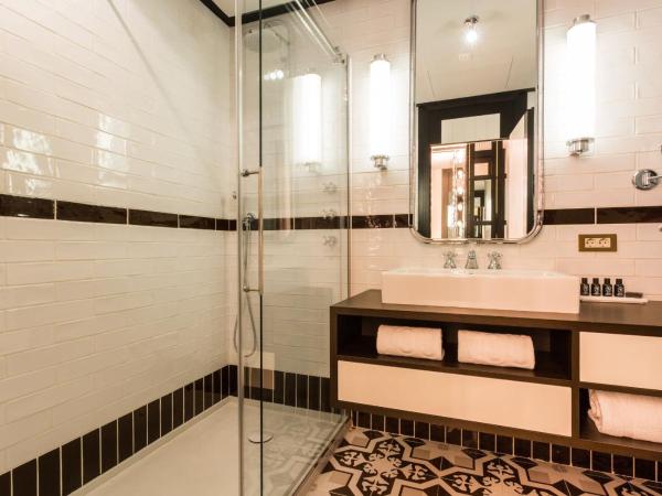 Only YOU Hotel Atocha : photo 1 de la chambre chambre deluxe double ou lits jumeaux