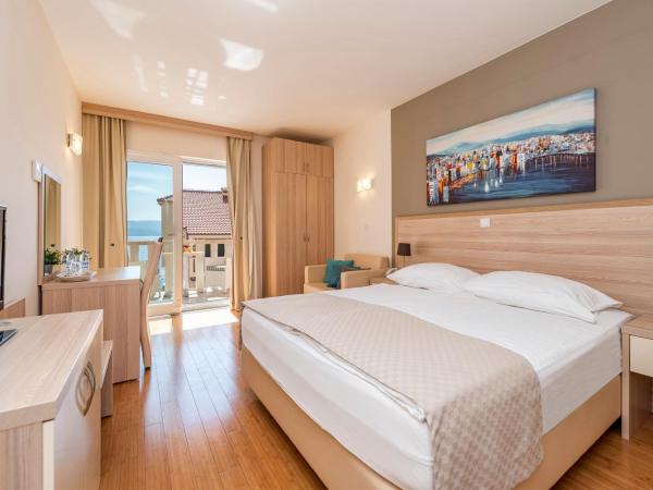 Hotel Villa MiraMar : photo 10 de la chambre chambre double deluxe - vue latérale sur mer