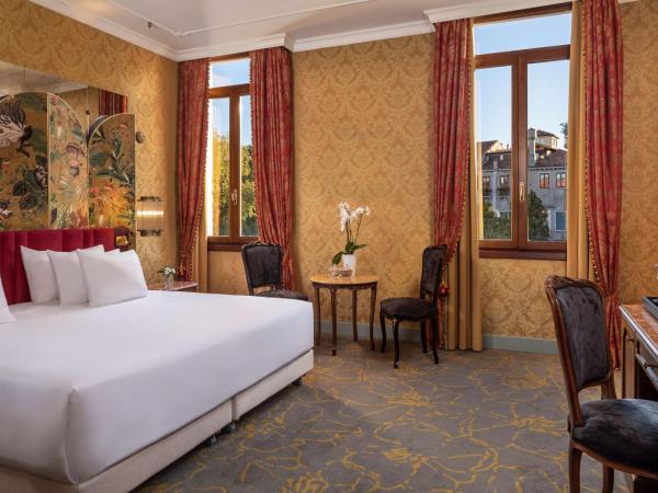 NH Collection Grand Hotel Palazzo Dei Dogi : photo 1 de la chambre chambre double ou lits jumeaux premium - vue sur canal