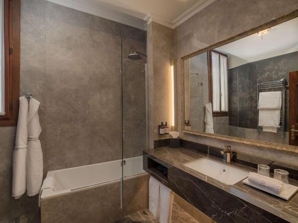 NH Collection Grand Hotel Palazzo Dei Dogi : photo 5 de la chambre chambre deluxe double ou lits jumeaux