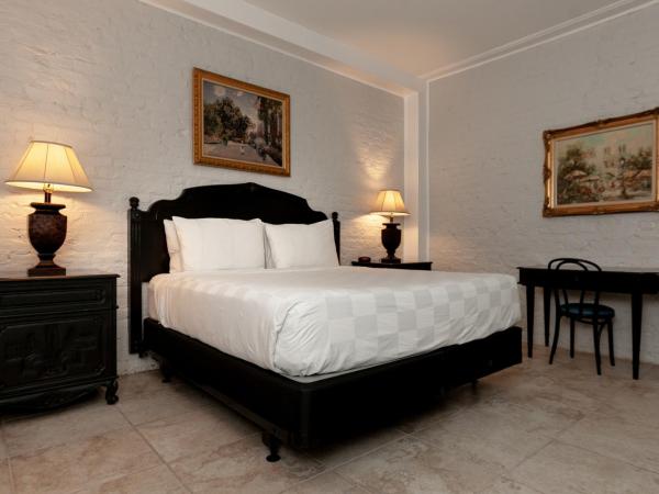 Chateau Hotel : photo 3 de la chambre chambre lit king-size deluxe