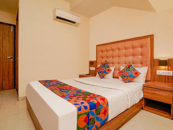 FabExpress Emerald Inn : photo 1 de la chambre chambre deluxe