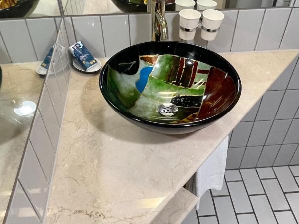 City Hotel Nattergalen : photo 2 de la chambre chambre double avec lit d'appoint