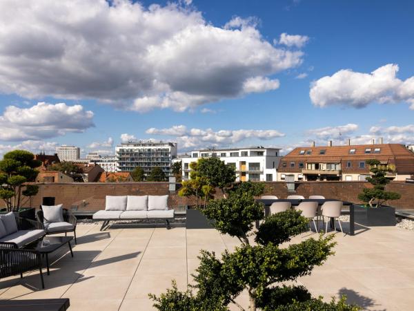 THE Penthouse at Eco Smart Apartments : photo 8 de la chambre penthouse with roof top