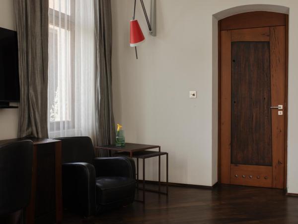 Hotel Monopol : photo 6 de la chambre chambre double standard